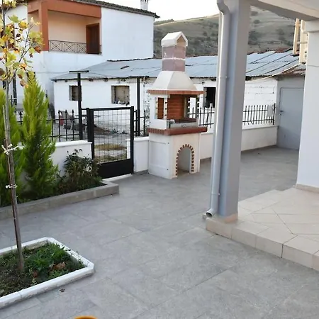 Thalia's House Апартаменты Трикала
