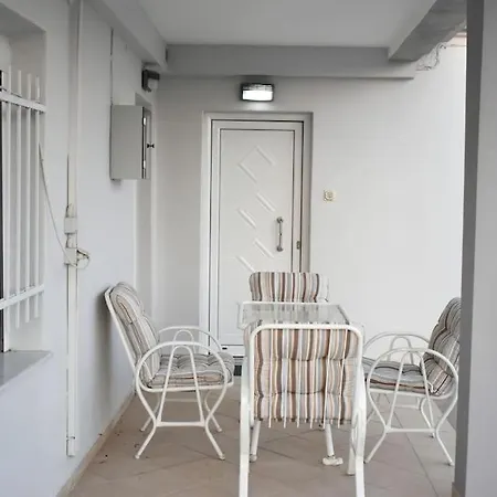 Thalia's House Апартаменты *